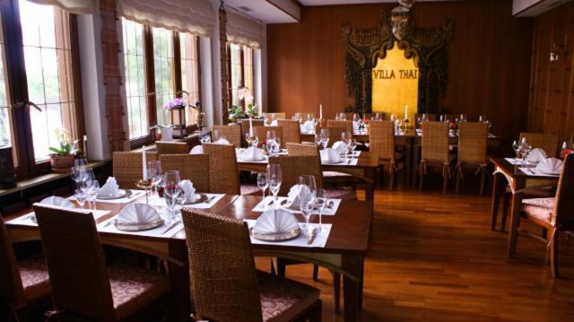 Hotel Pfauen Umkirch Bagian luar foto